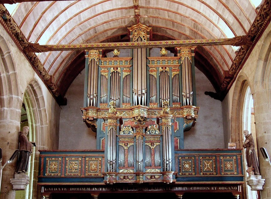 PLEYBEN (Finistère)